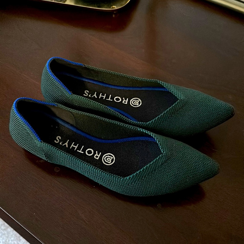 Rothy’s pointy flats